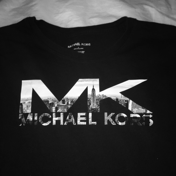 Michael Kors Tops - Mk long sleeved tshirt